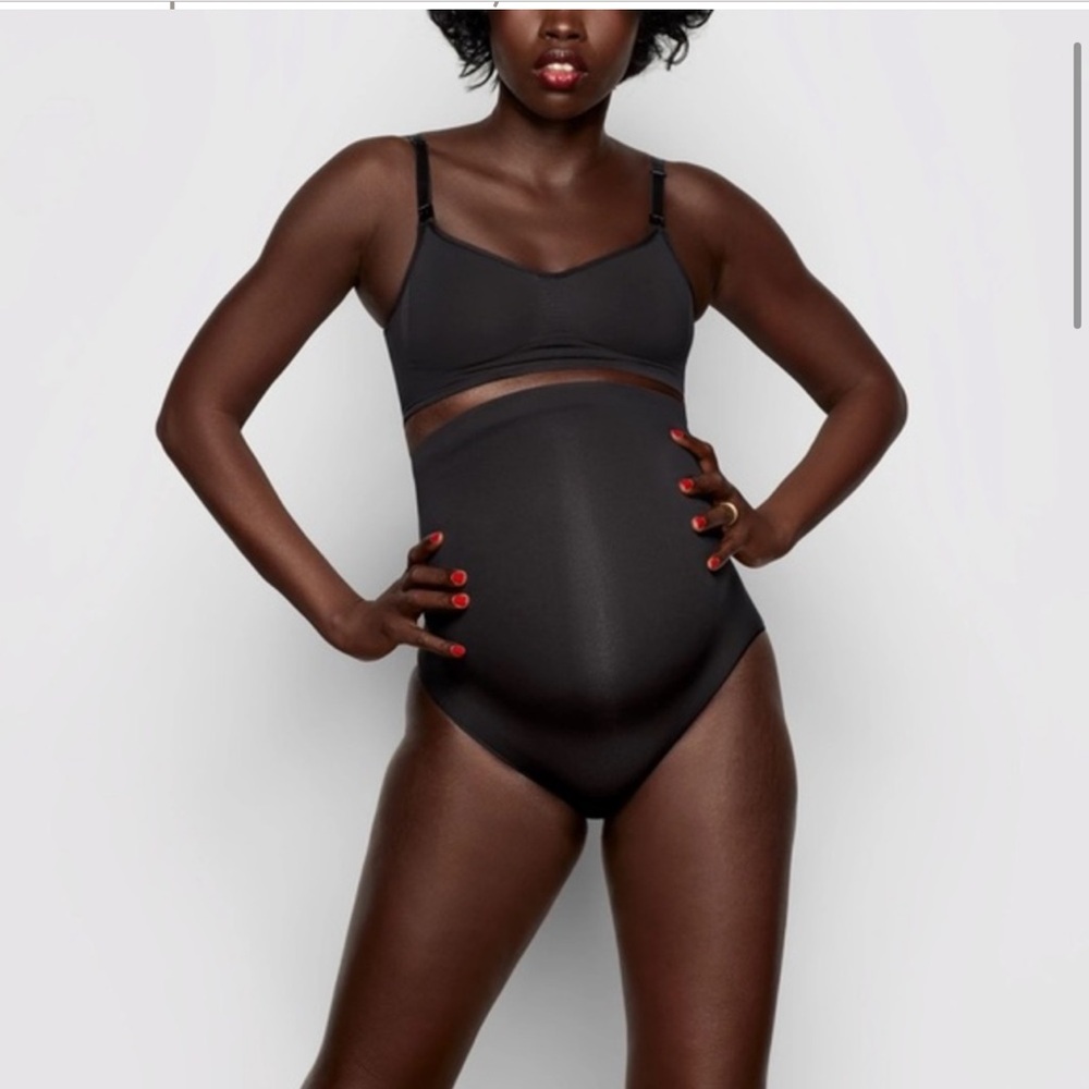Skims maternity sculpting brief L/XL
